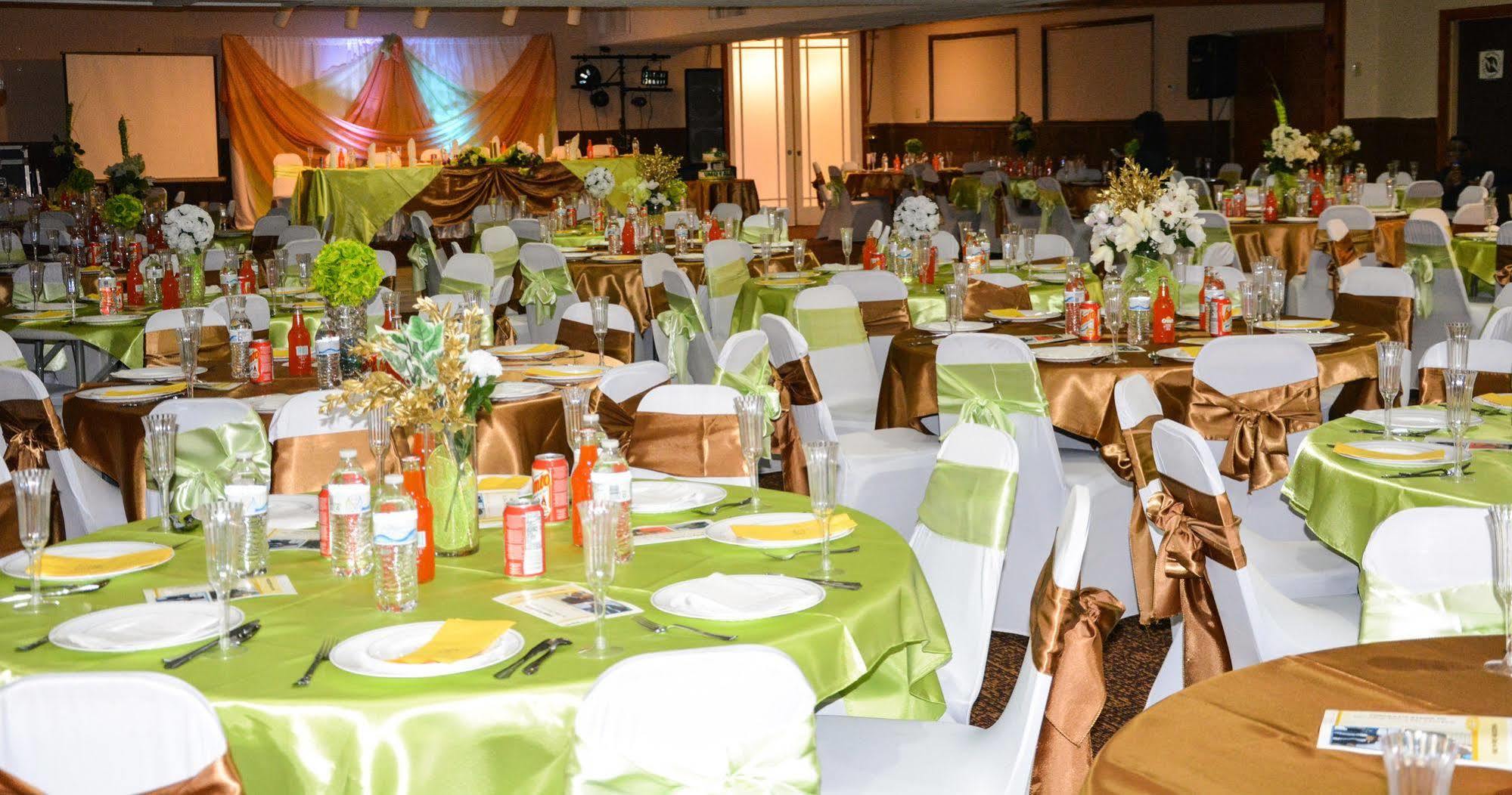 Columbus Grand Hotel & Banquet Center Eksteriør billede