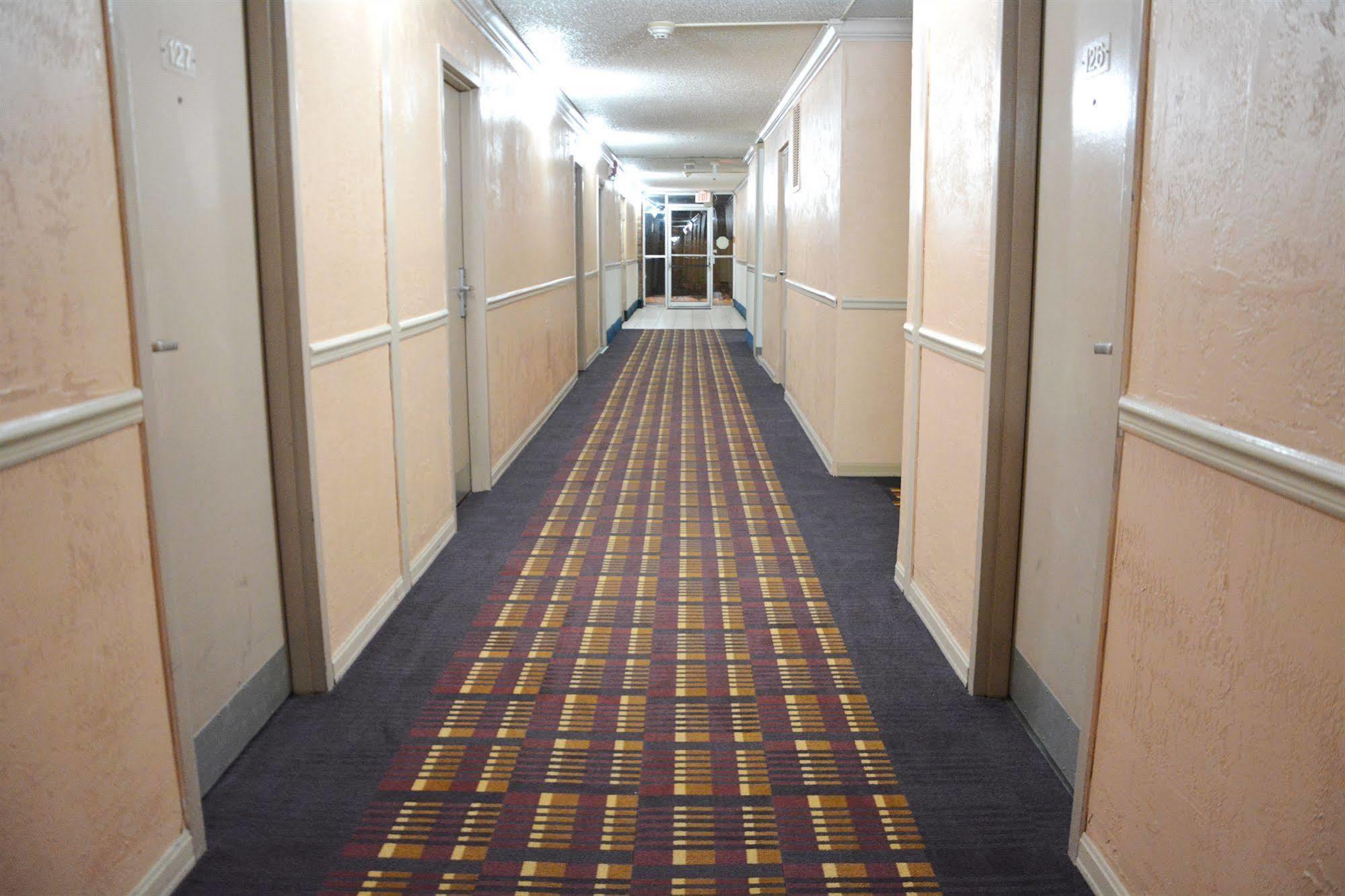 Columbus Grand Hotel & Banquet Center Eksteriør billede