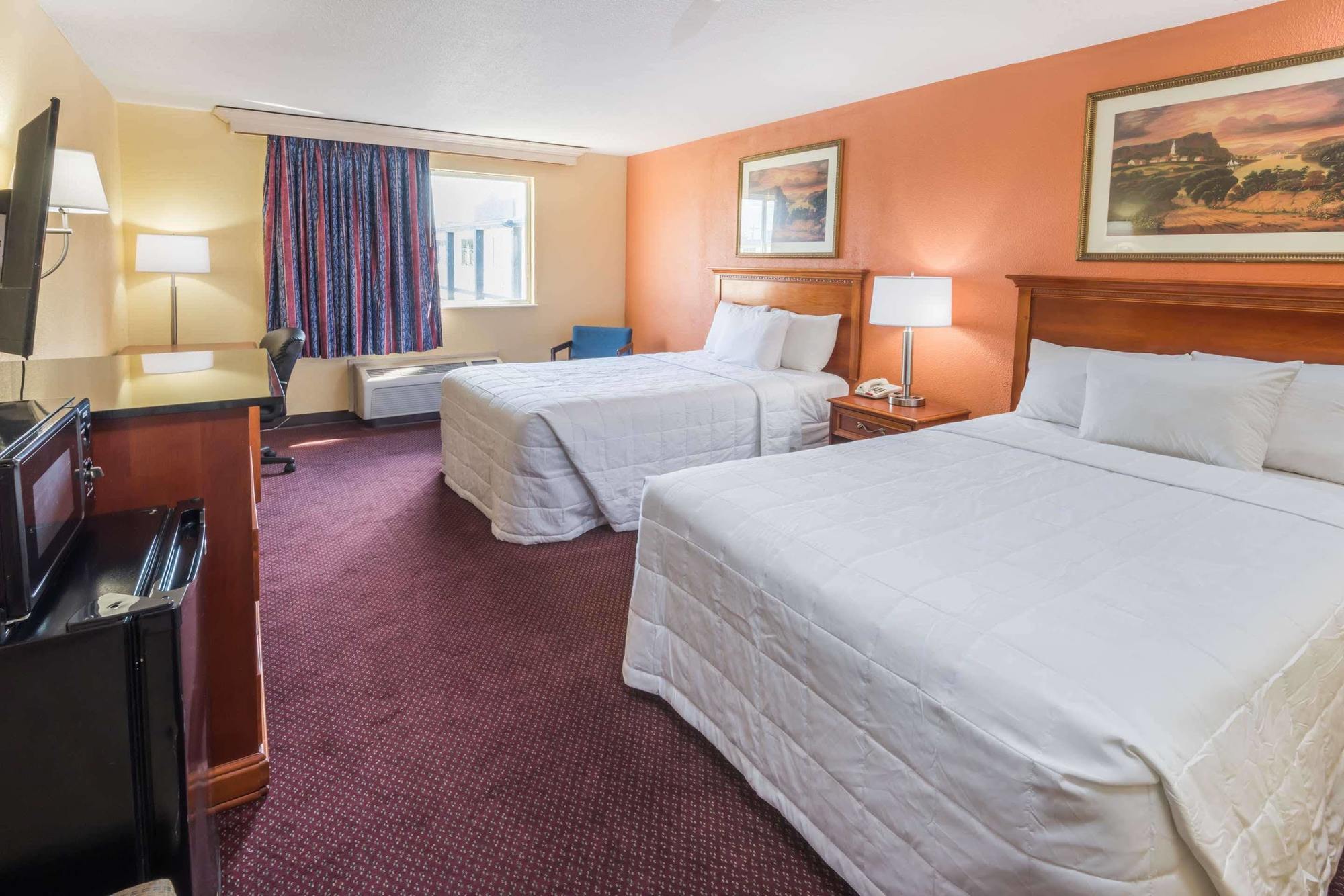 Columbus Grand Hotel & Banquet Center Eksteriør billede